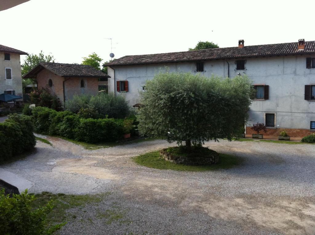 Agriturismo Licensi Del Bresa Villa Monzambano Room photo